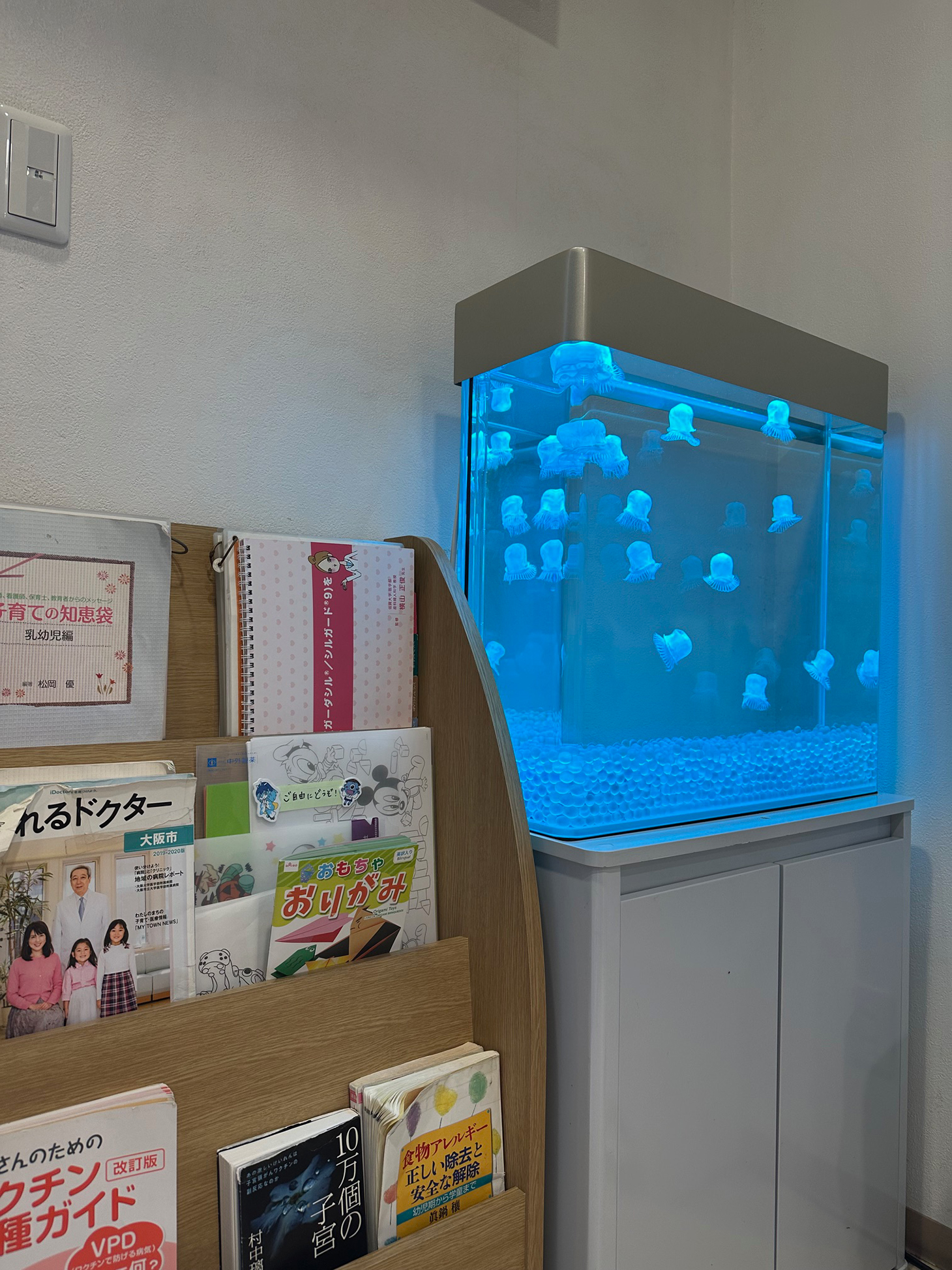 人工クラゲ水槽